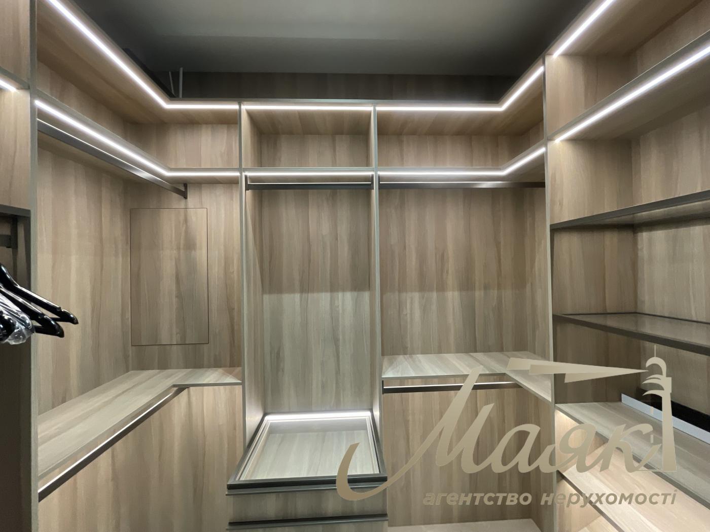 Rent 4-room apartment in Residential Complex Boulevard of Fountains, 5 Sapernoe Polye str.