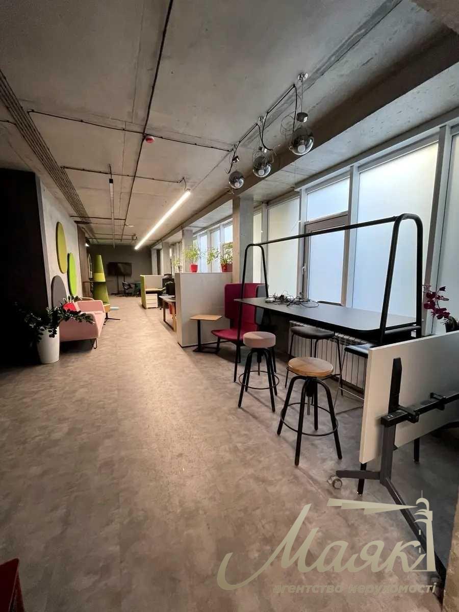 Оренда офісу в ЖК Династія, вул.Липківського, Солом'янський район.