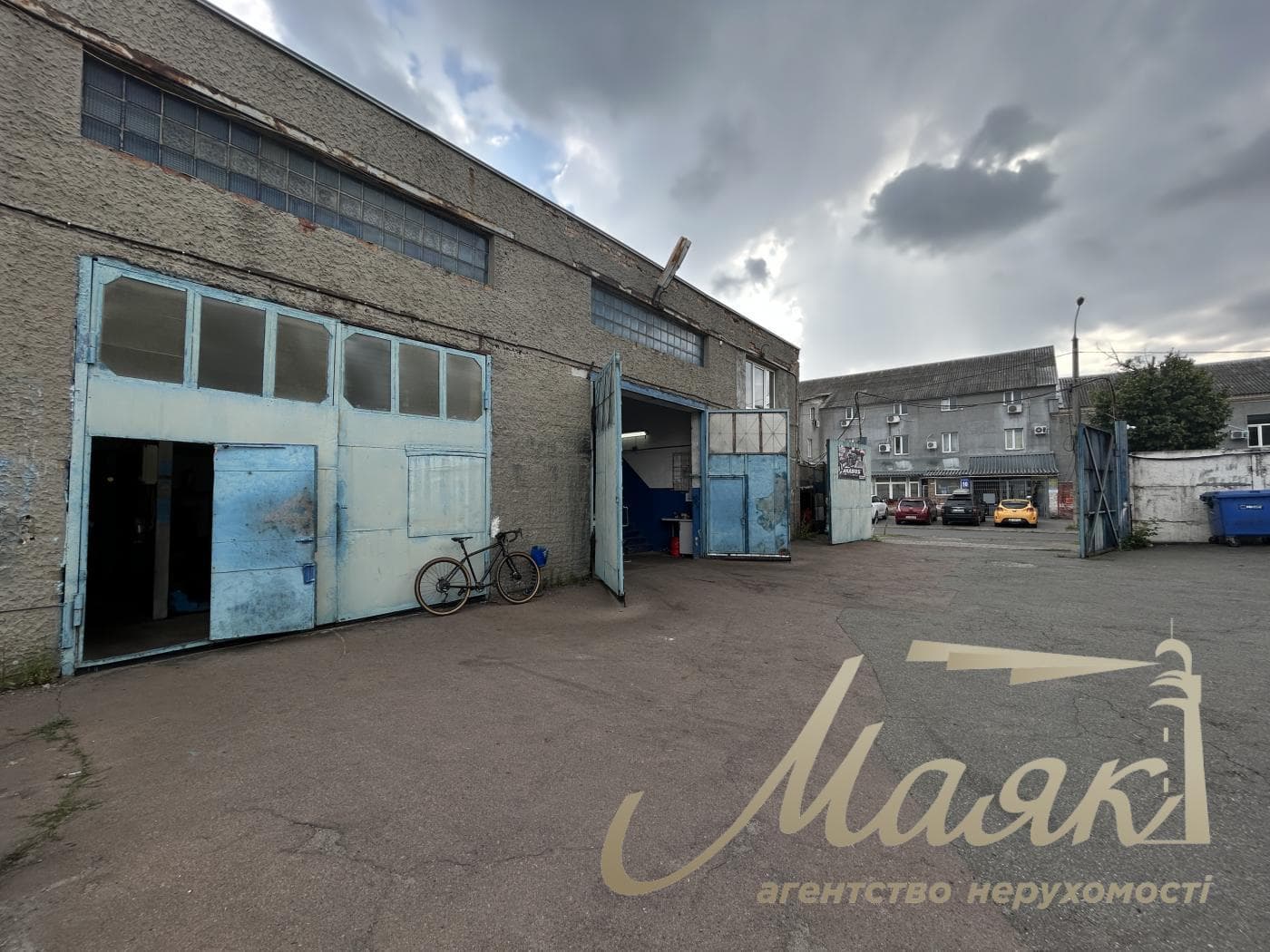 For sale commercial complex Podolskiy district, Kirillovskaya str.