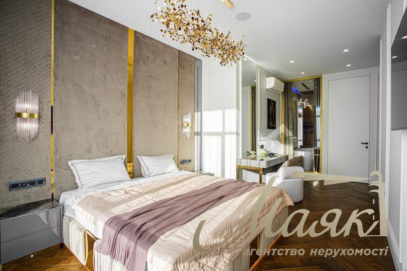 Продаж пентхауса 195 м² з терасою та дизайнерським ремонтом у ЖК Park Avenue VIP, Київ
