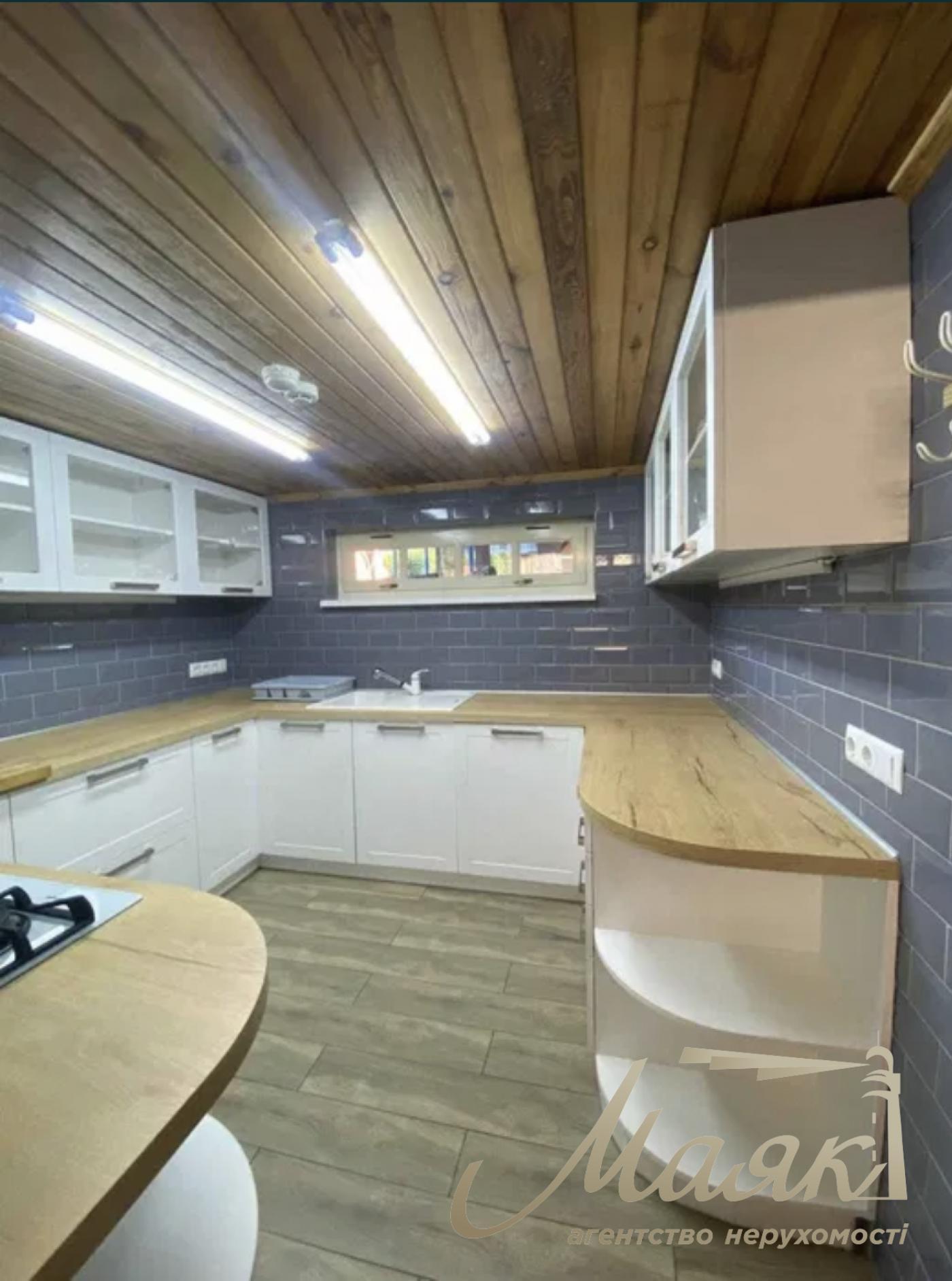 Оренда будинку 300м2 біля води СМТ Козин, Обухівський напрямок, Київська область