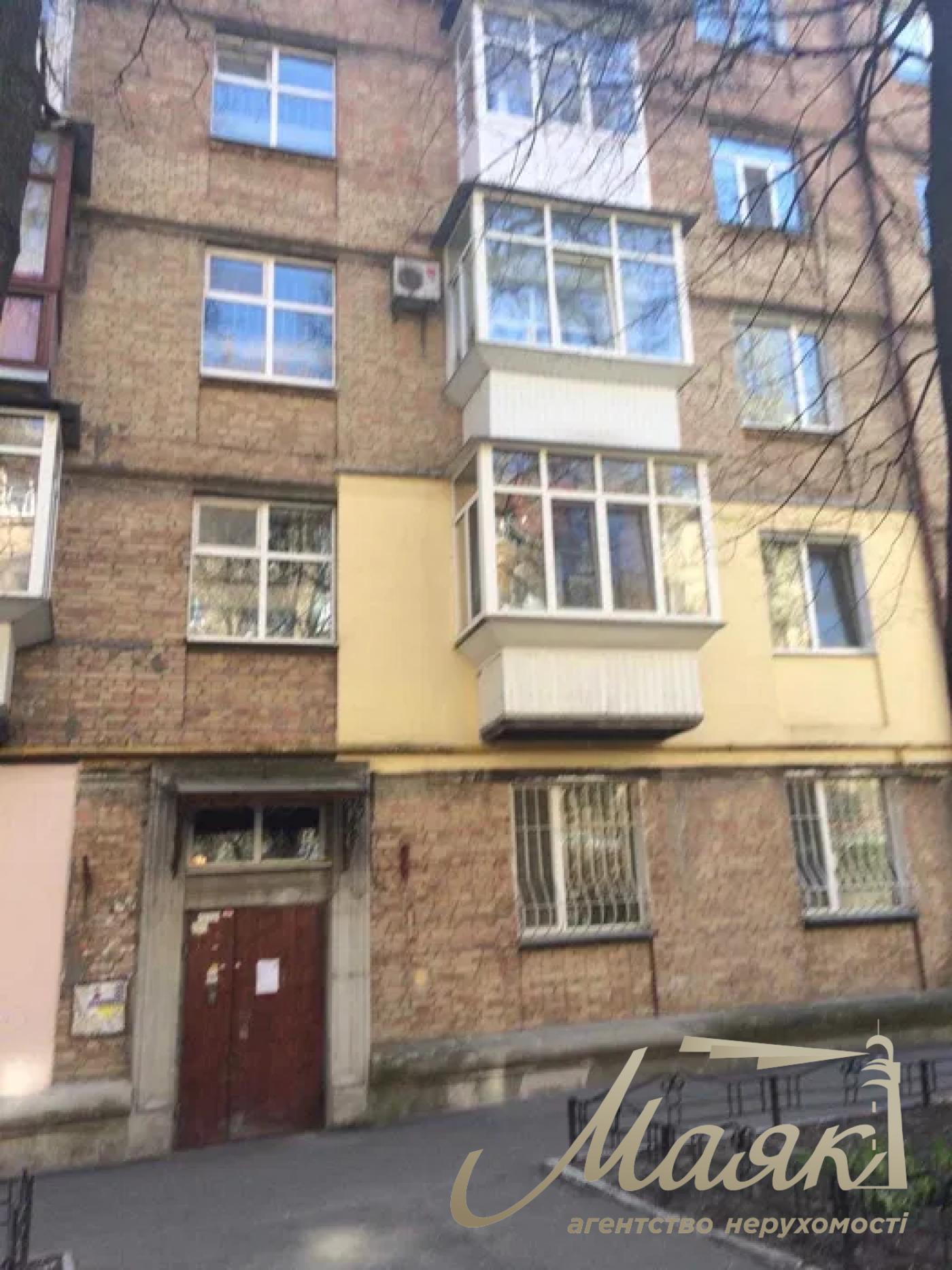 Продаж 2-х кімнатної квартири за адресою пров. Гордієнка 10