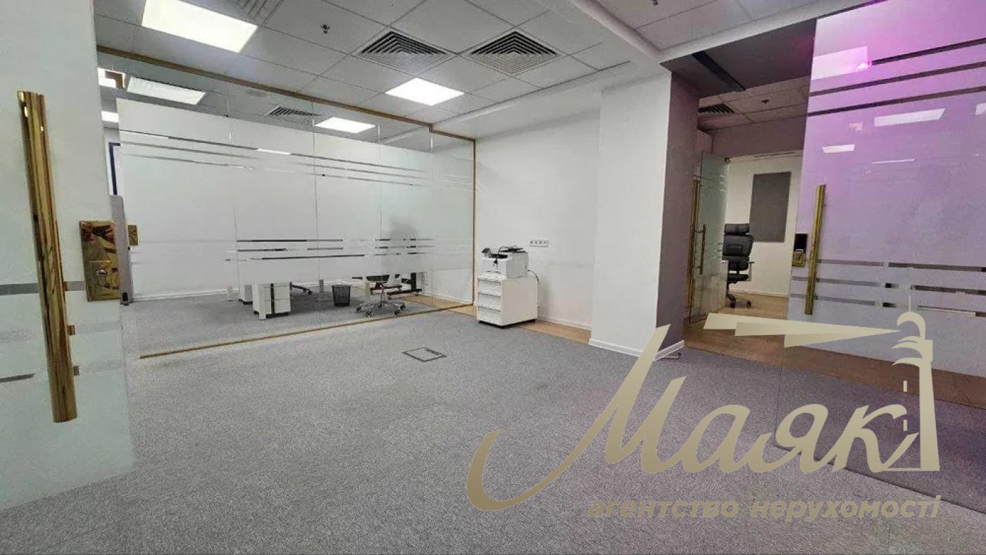 Аренда офиса 165 м.кв. БЦ Леонардо, Центр