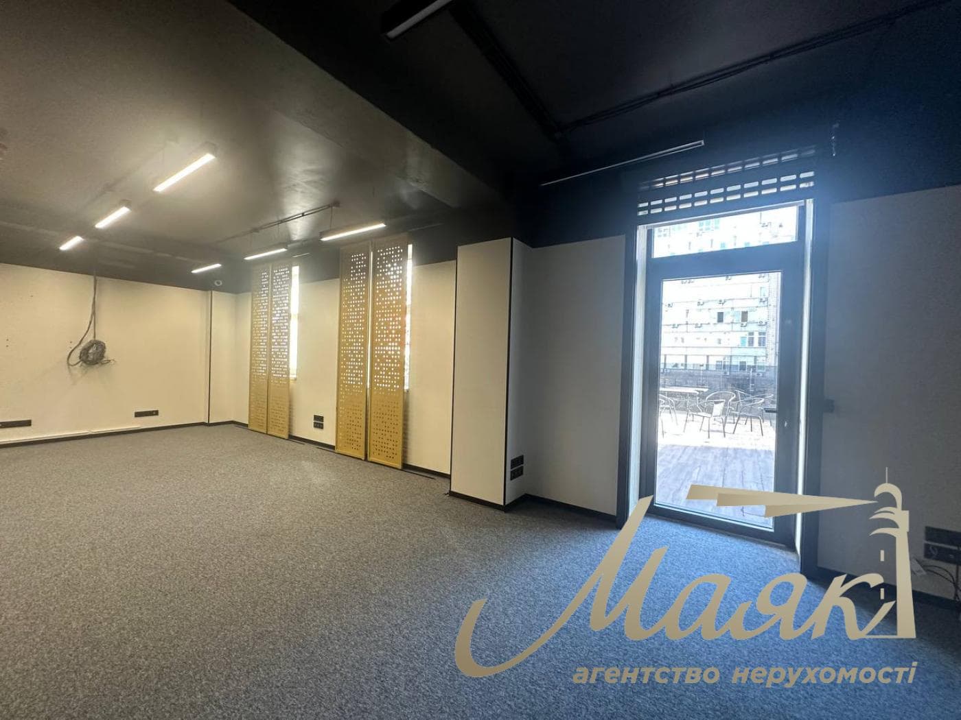 1,132 m² Office Space for Rent in the Business Center at 18/7 Almazova Street, Pechersk