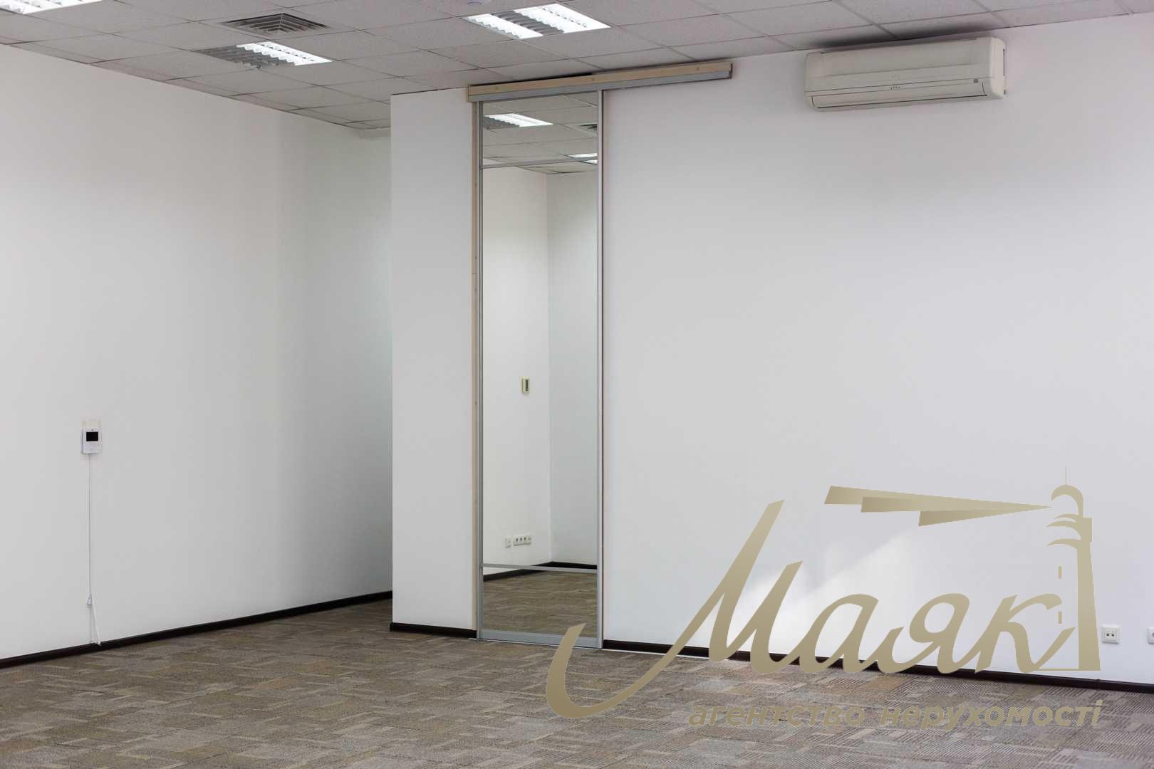 Office for rent 165m2 in BC Business City, Pimonenka 13
