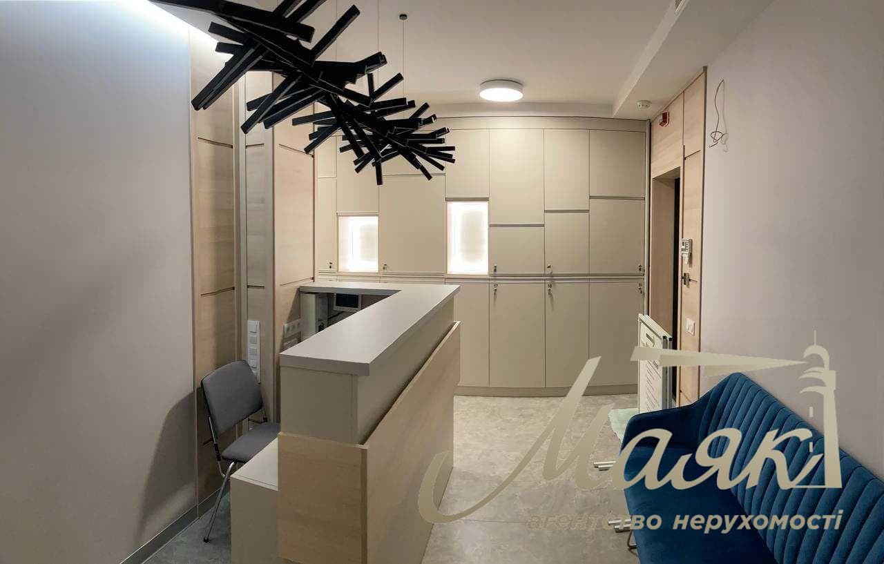 Офіс, метро Оболонь 3 хв пішки, пр. Оболонський, 1