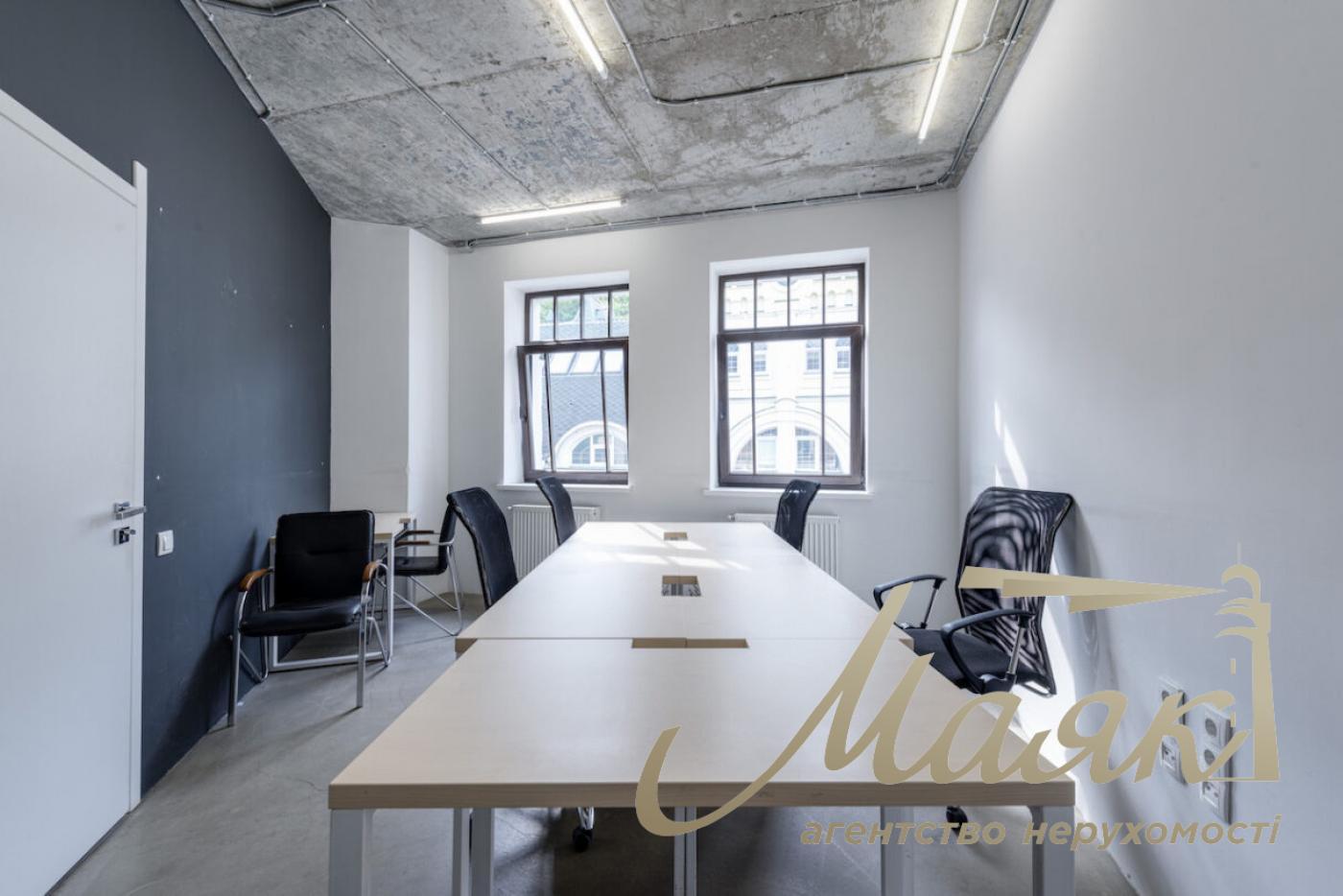 Rent office 130 sq.m. on Vozdvizhenska street 51, Podol