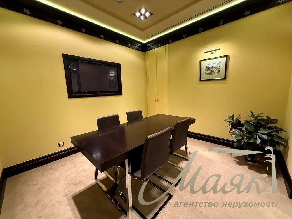 Office space for rent 120 m2 in Obolon Residence Minskskaya Residential Complex