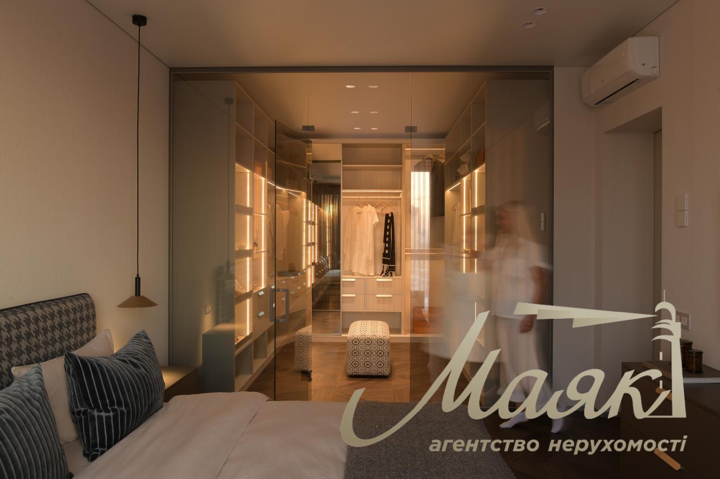 Продаж 2-х кімнатної квартири в ЖК Новопечерська Вежа