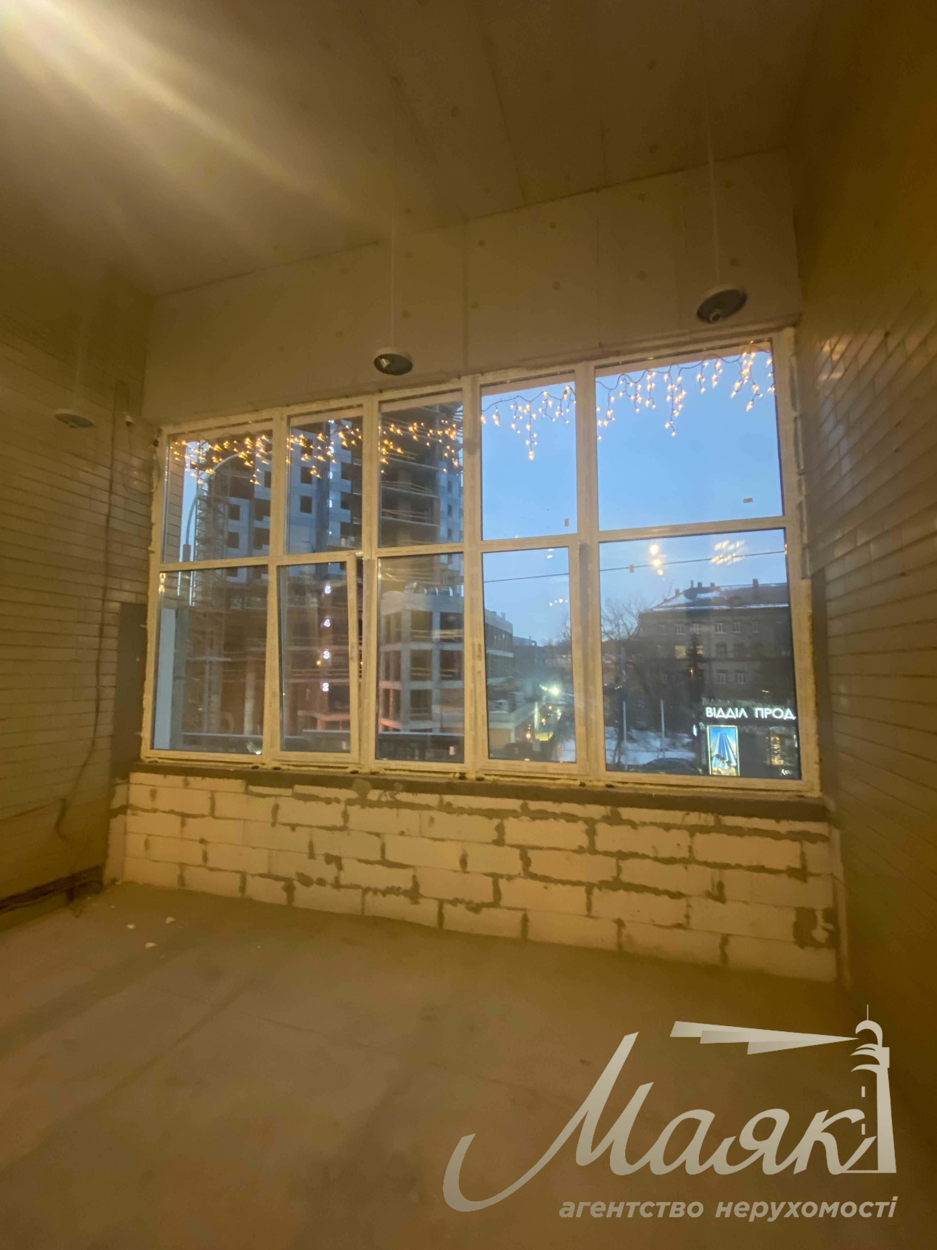 Commercial premises for rent 330 m² - Antonovicha street, 125-V (2nd floor)