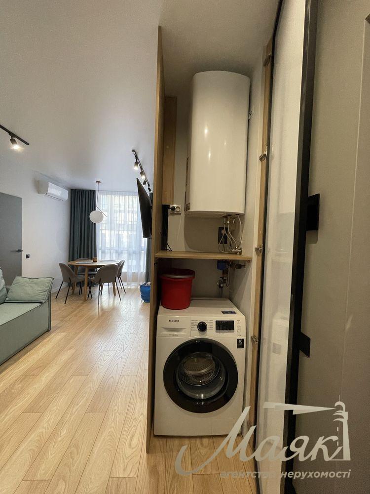 Продаж сучасної квартири 38 м² з дизайнерським ремонтом у ЖК Файна Таун, Шевченківський