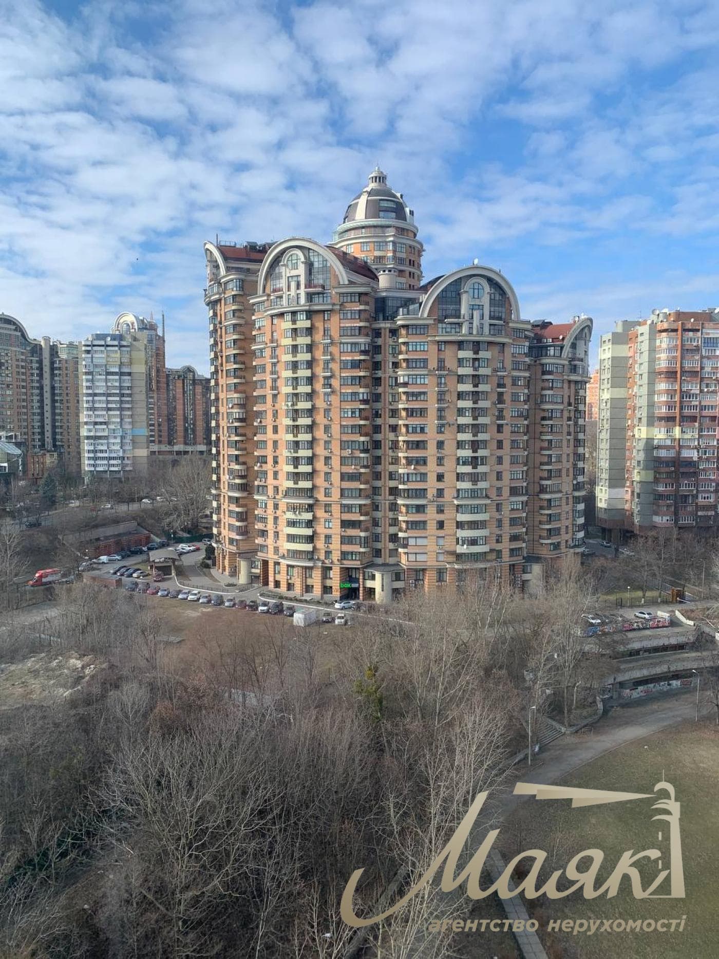 Продаж 4-кімнатної квартири, 117 м², вул. Старонаводницька, 8Б, Печерськ, Київ
