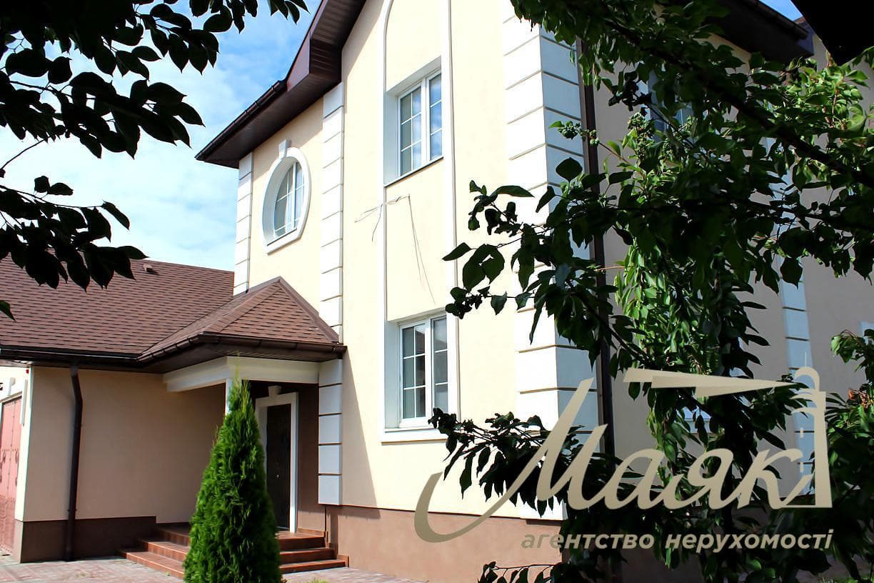 House for sale 261.6m2 in Gatnoye village, near Kiev Ozernaya street, Kyiv-Svyatoshinsky district.
