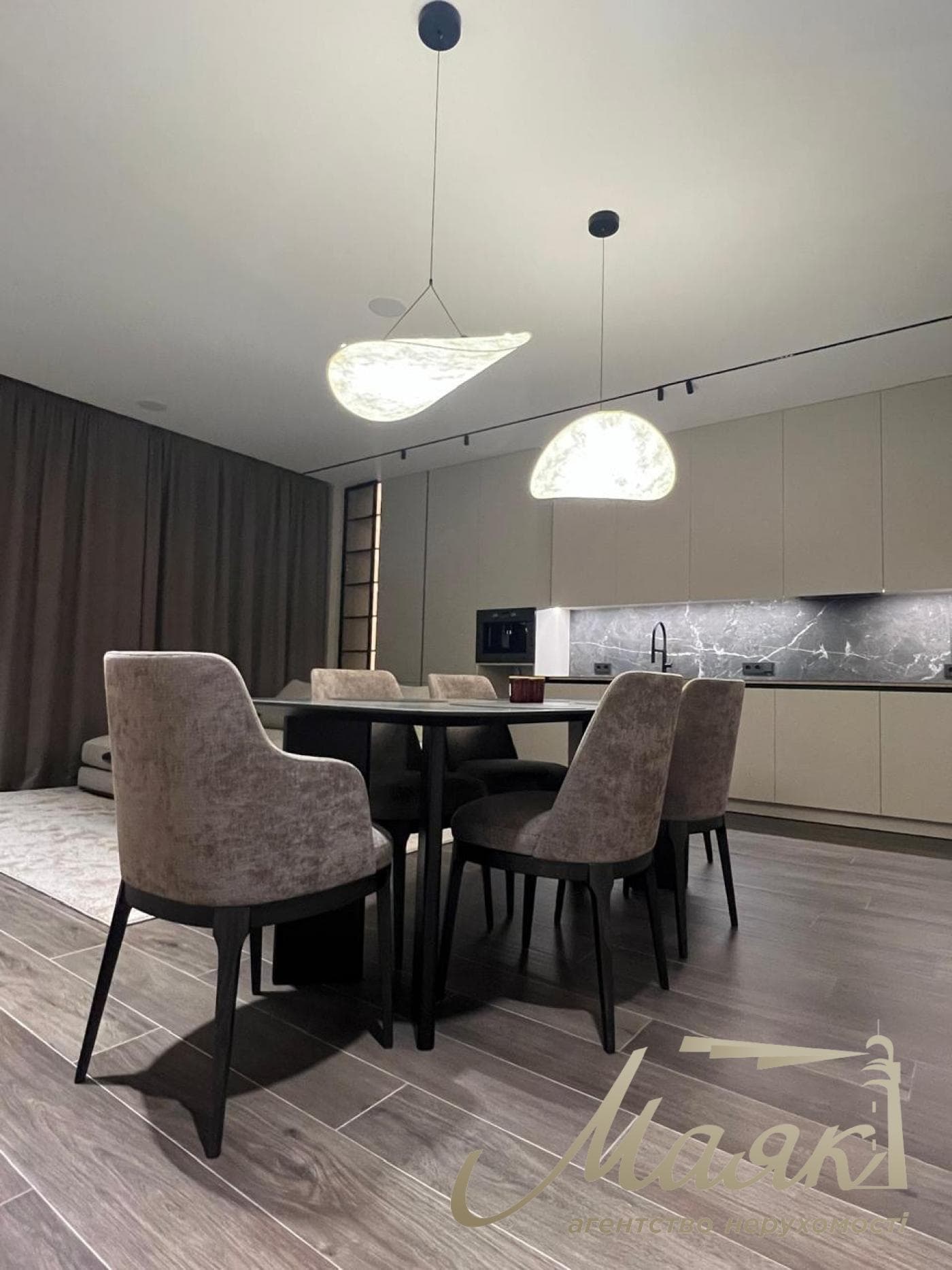 Оренда 3к квартири в ЖК TRIIINITY, 104 м кв, Печерський район