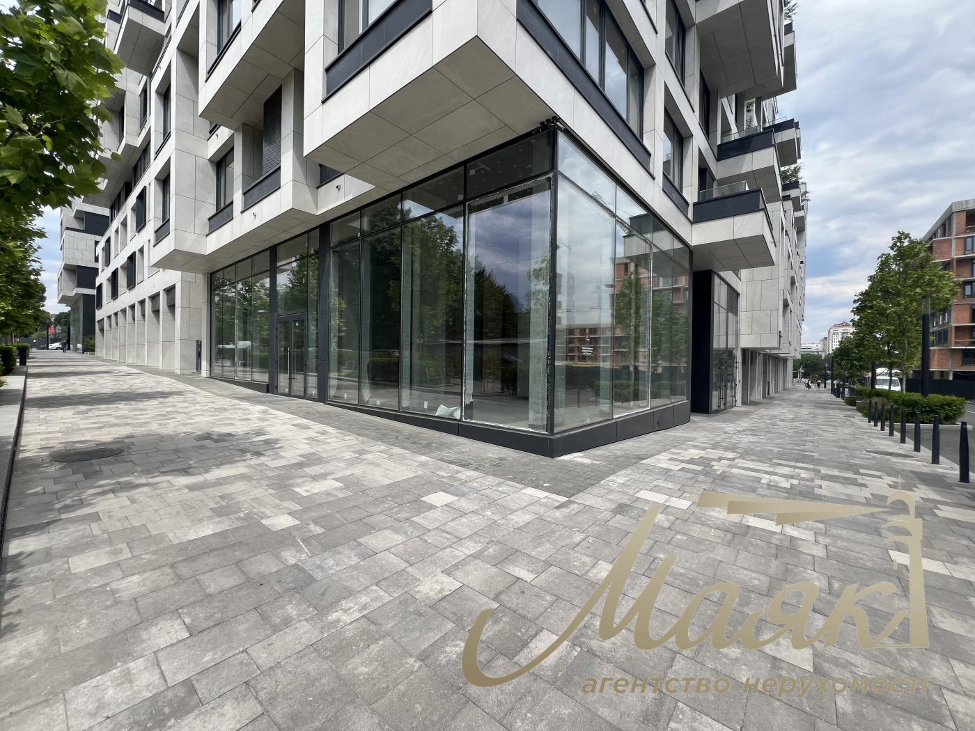 Аренда фасадного помещения 113,3м2 , ЖК UNIT HOME.