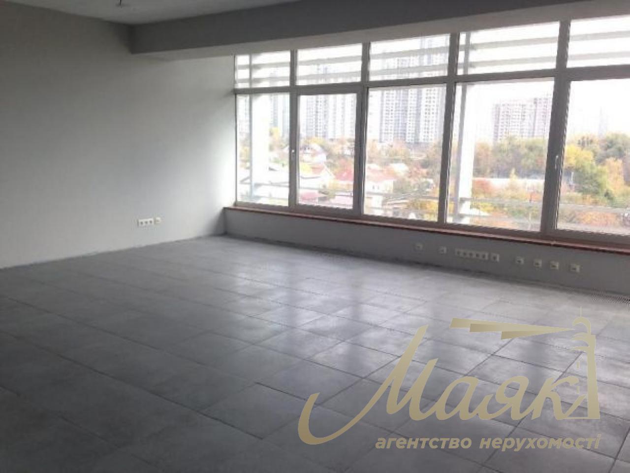 Sales of office space in a picturesque area! St. Verkhnegorskaya. Center. Kyiv