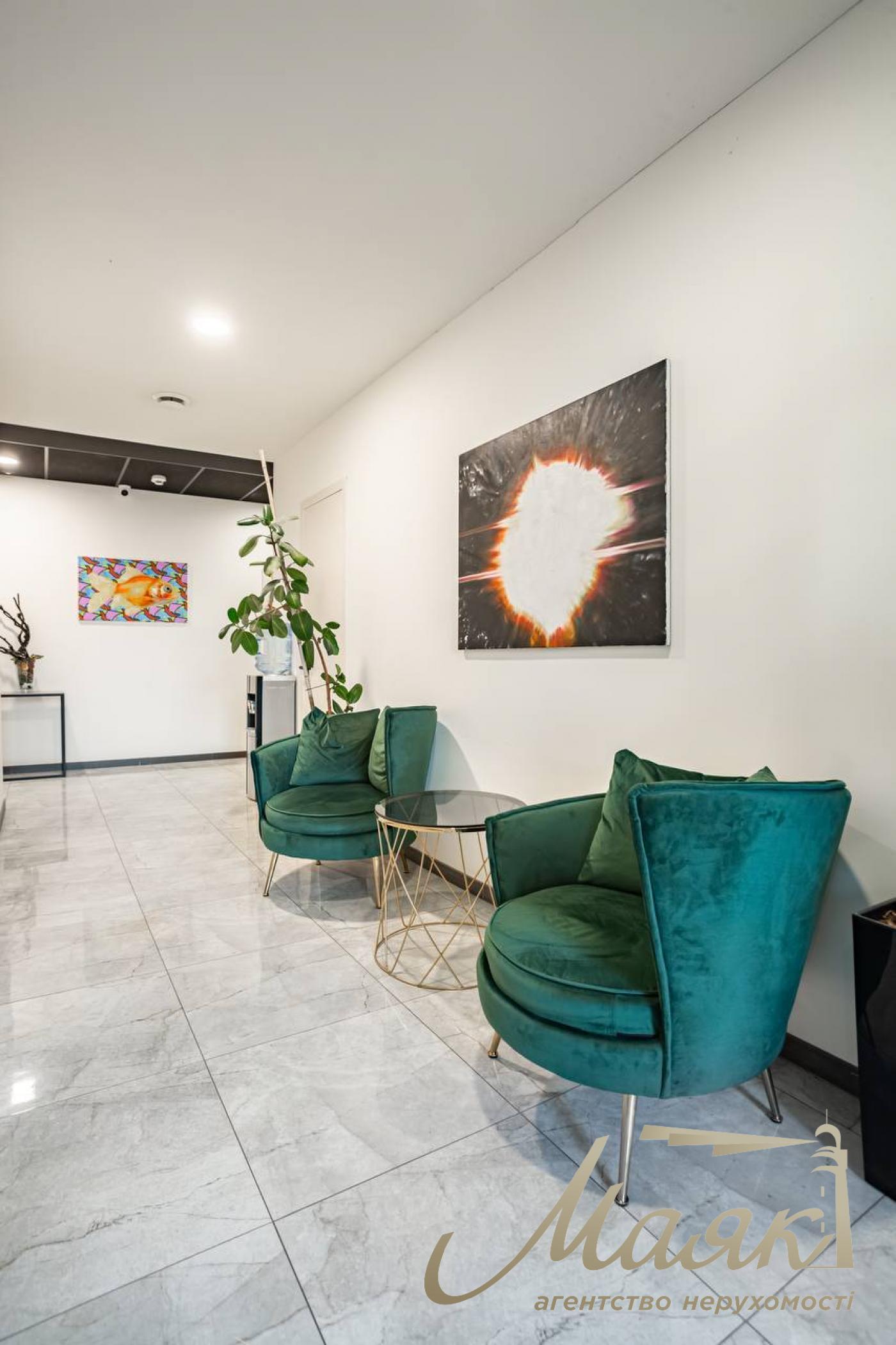 Продаж пентхауса 195 м² з терасою та дизайнерським ремонтом у ЖК Park Avenue VIP, Київ