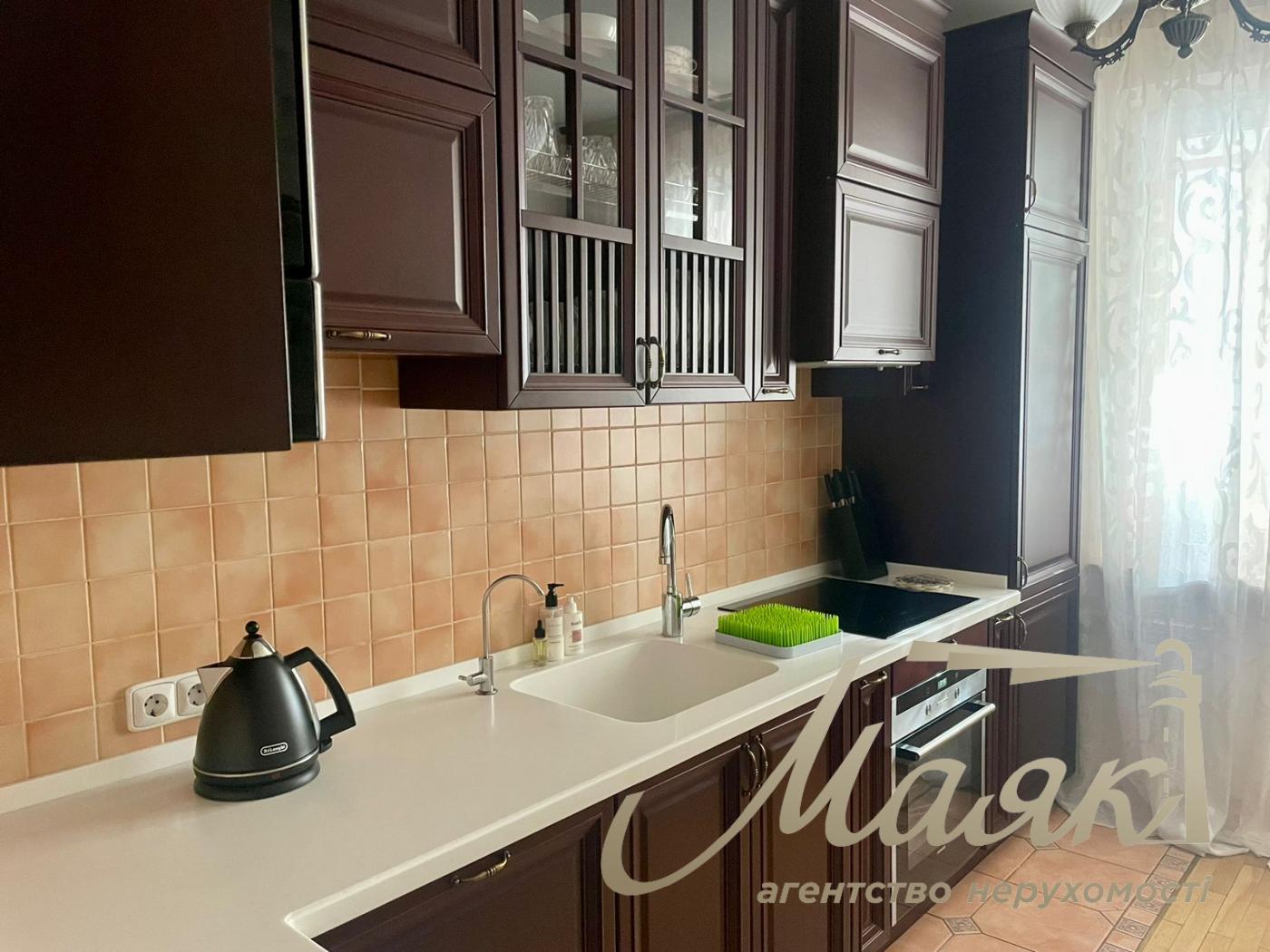 Оренда 4-кімнатної квартири 115м2, вул.Старонаводницька, Печерськ