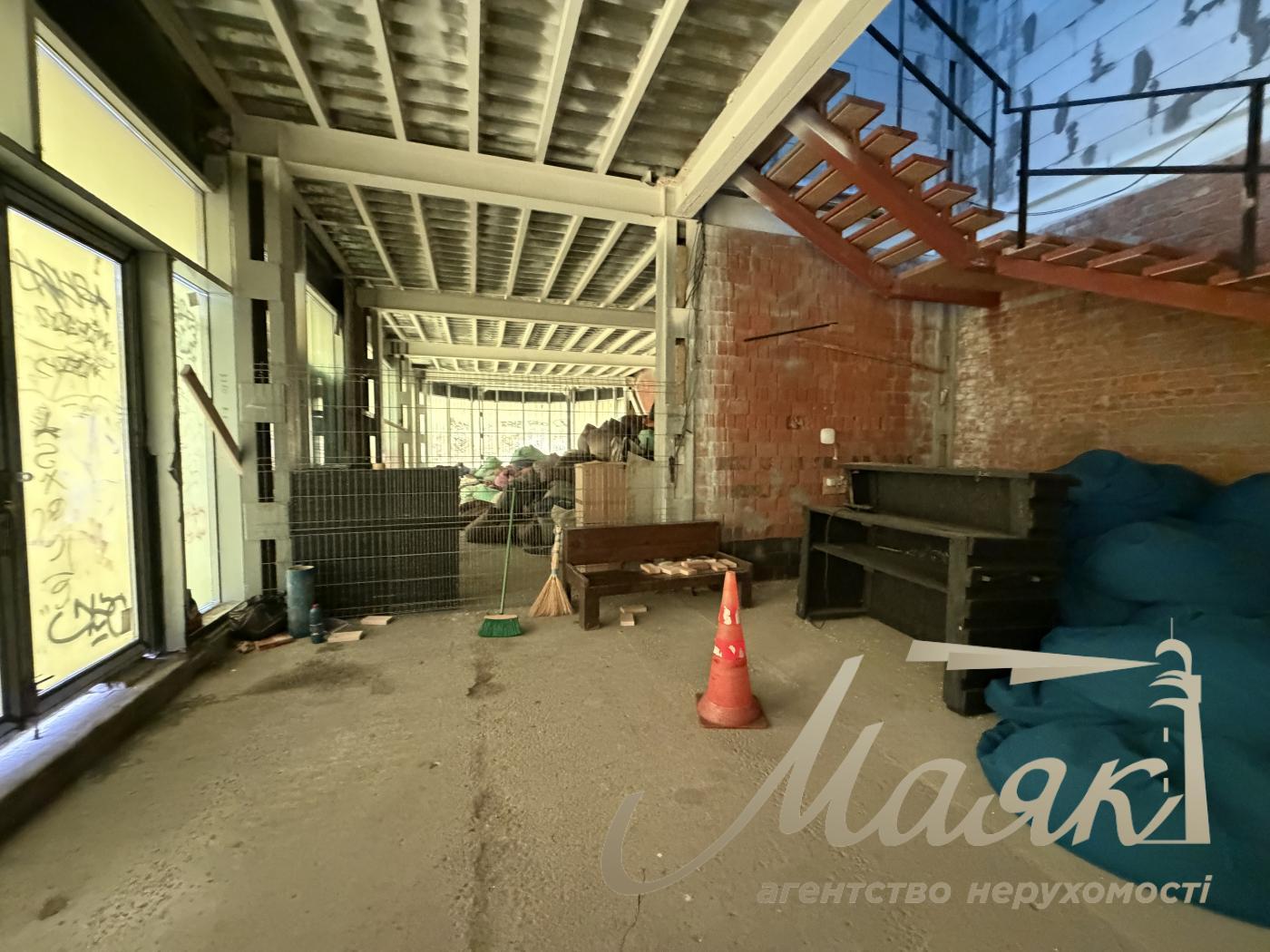 Продаж будівлі на Поштовій площі, Київ, Поділ