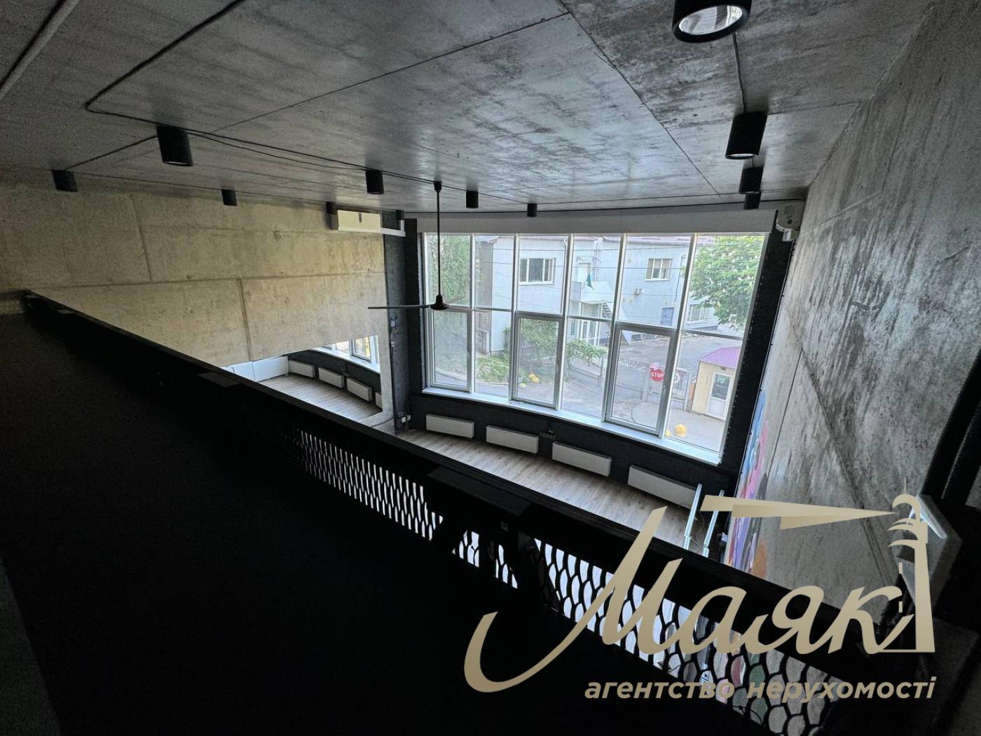 Sale of commercial premises 160 m2 in residential complex Prestige Hall, Tyutyunnika 37/1, Center