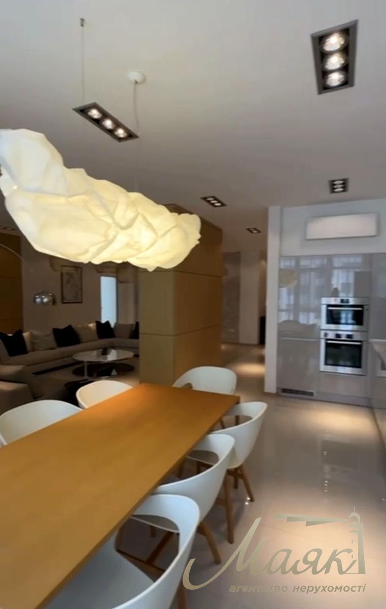 Продаж квартири 140м2 в ЖК Новопечерські липки вул. Андрія Верхогляда 14 (Михайла Драгомирова), Печерський район, Київ