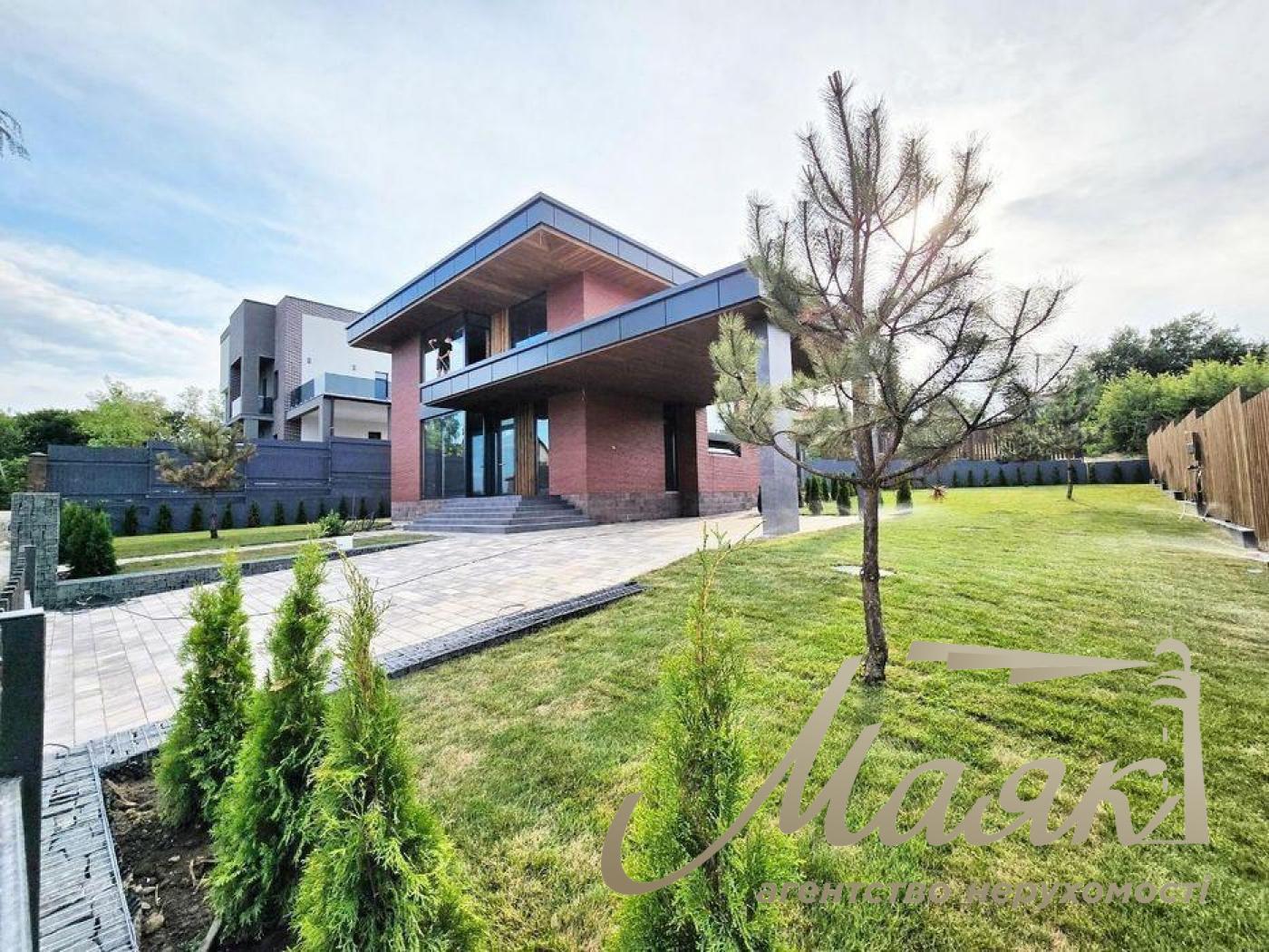 Sale of a house 220 m² in a closed KG, s. Lesniki, Obukhov district