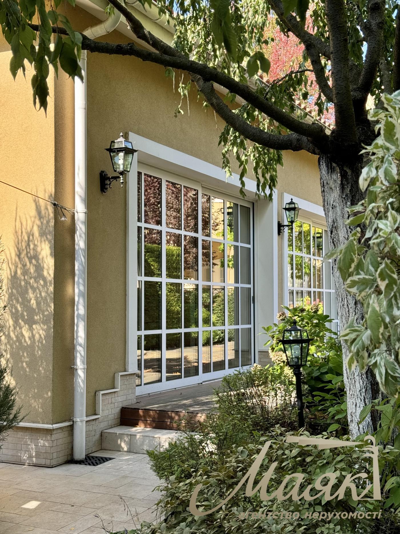 Sale of a house with access to the Dnieper, Damba, Koncha-Zaspa, Kozin