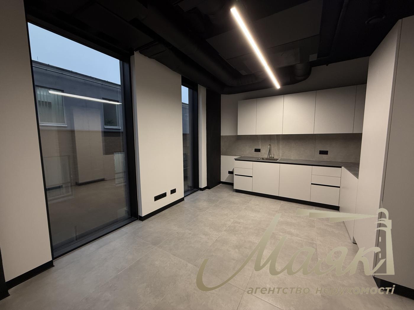 Office for rent 800 m2, BC Gloria Park, Goloseevo