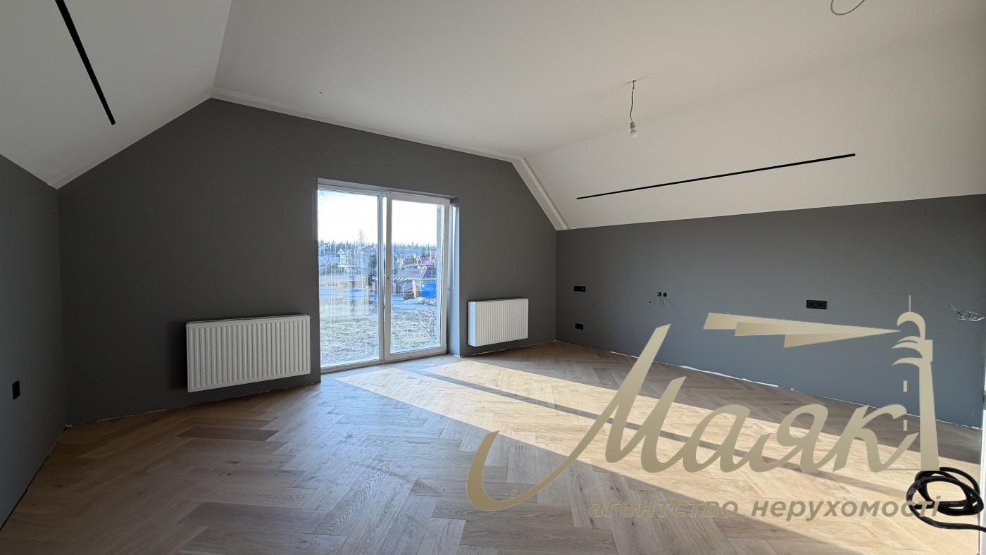 Продаж будинку 326м2 у закритому КМ в Іванковичах