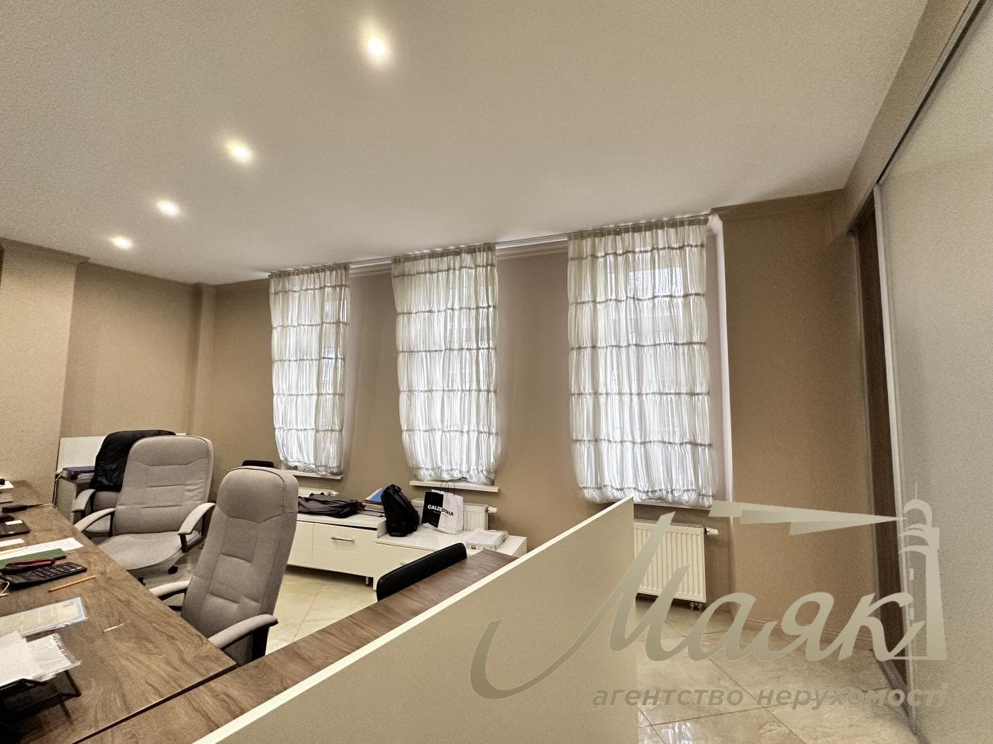 Продаж офісного приміщення площею 103 м², ЖК Botanic House, Печерськ