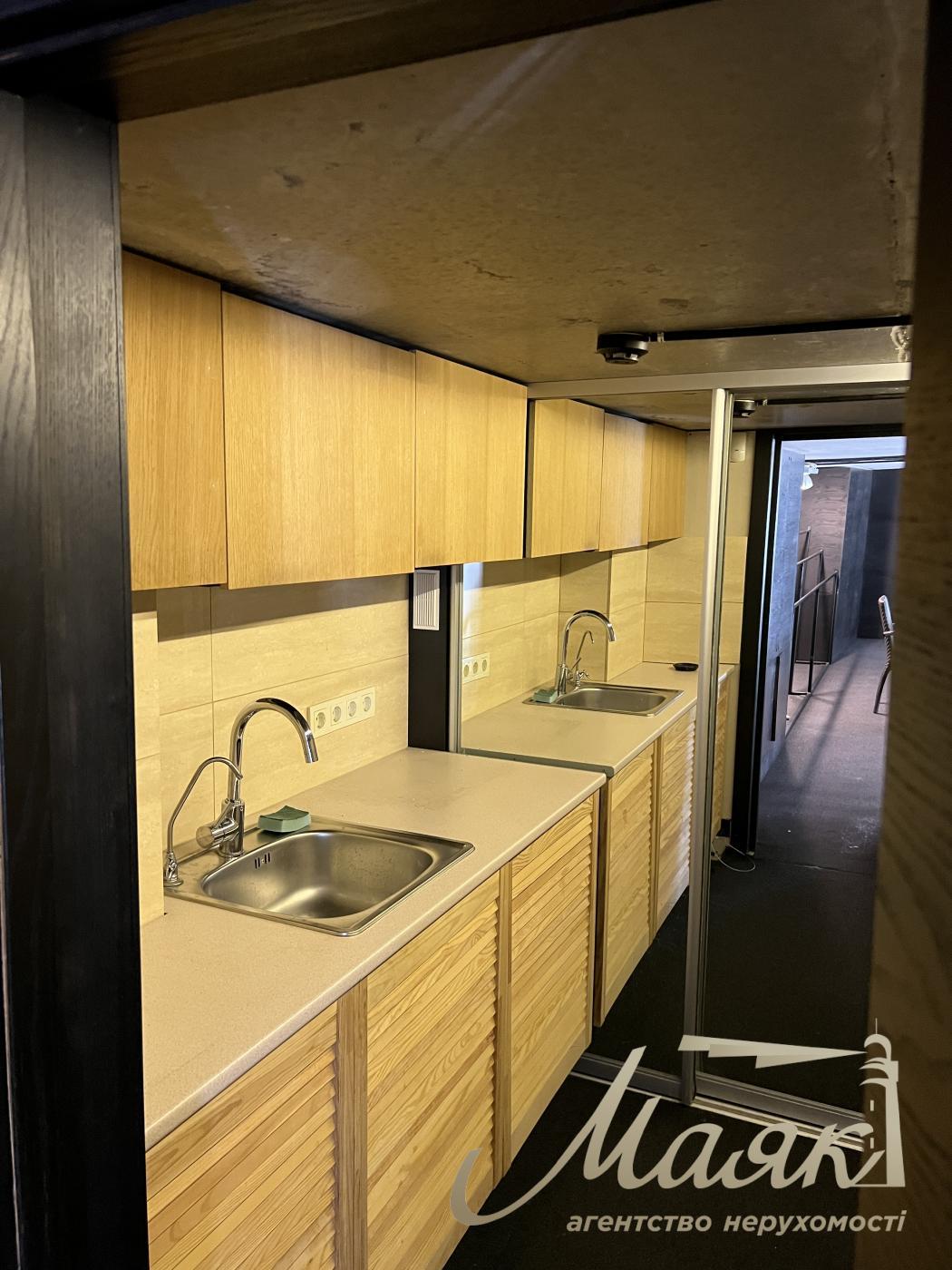 Оренда фасадного приміщення 80м2 в ЖК Новопечерські Липки