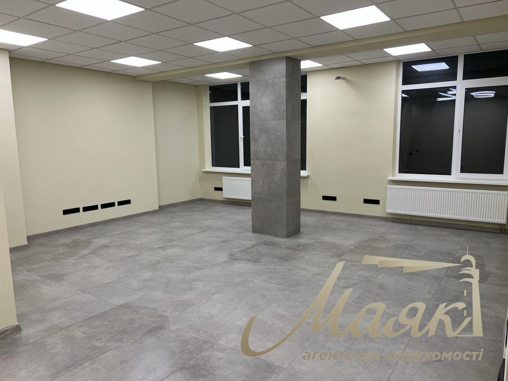 Office for rent 73m2 in Residential Complex Henesi House Podol