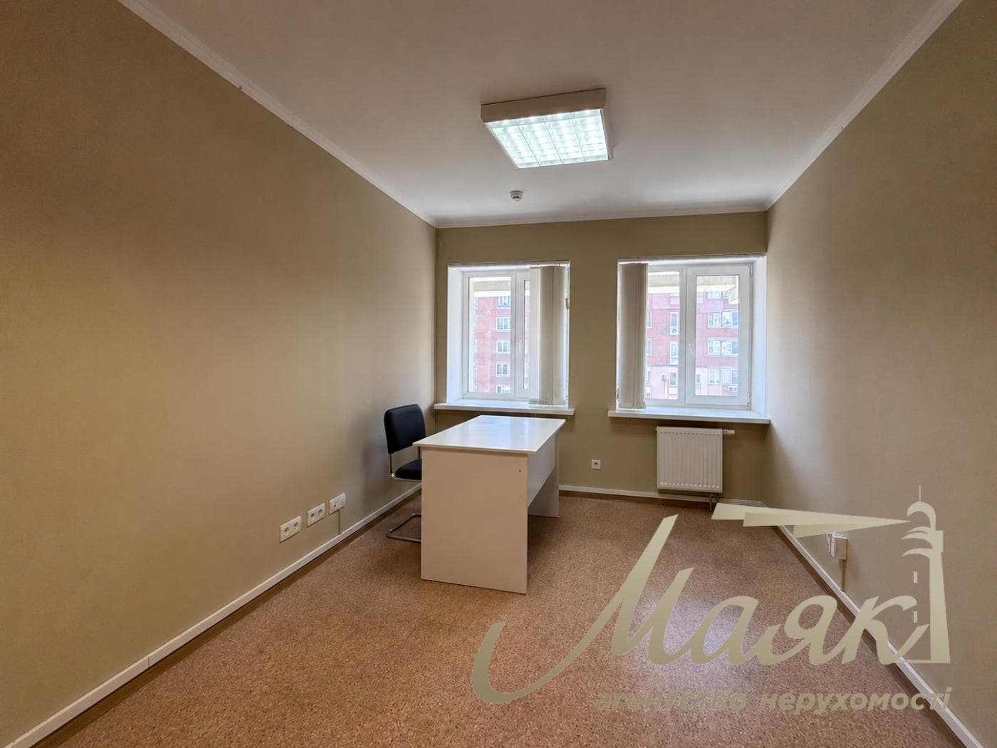 Office for rent 258m2 in the center of Kyiv, Antonovycha street.