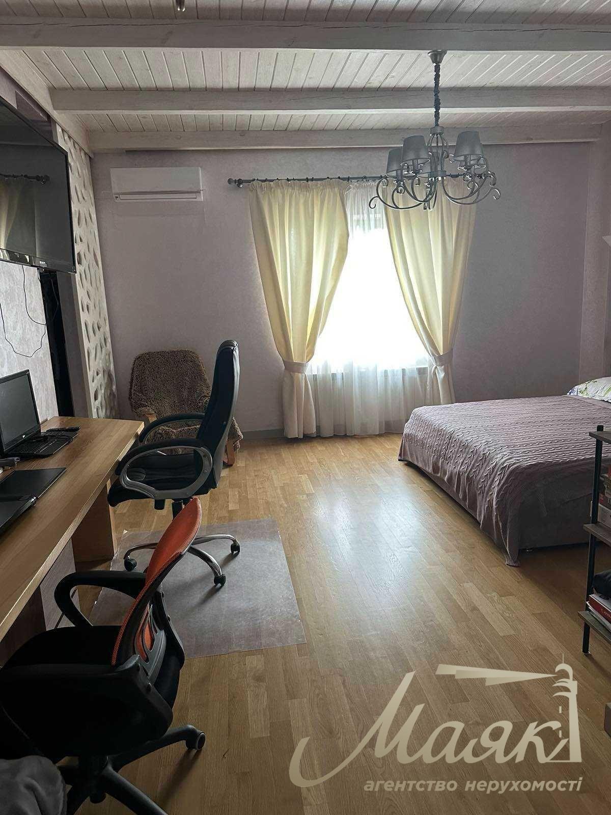 Продажа дома 245 м², 30 соток в Голосеевском районе (Конча-Заспа, хутор Мрыги)