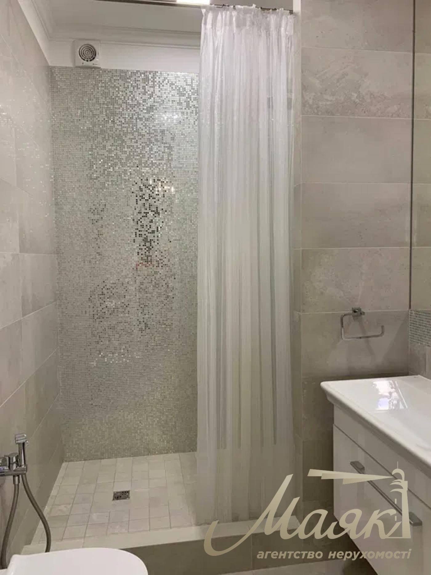 Аренда 1-комнатной квартиры 57м2 в ЖК Бульвар Фонтанов ул. Саперное Поле 3