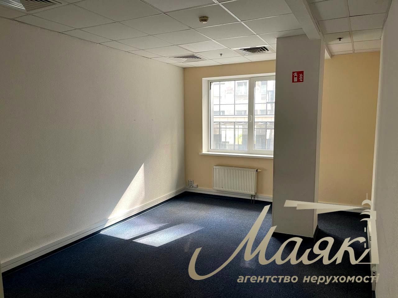 Оренда офісу площею 1500 м² у бізнес-центрі на вул. Фізкультури, 28, Олімпійська