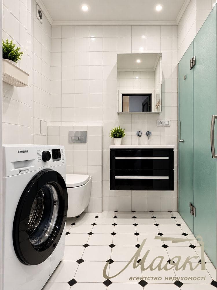 Rent a 64 m² designer 2-room apartment in the Dniprovskyi District