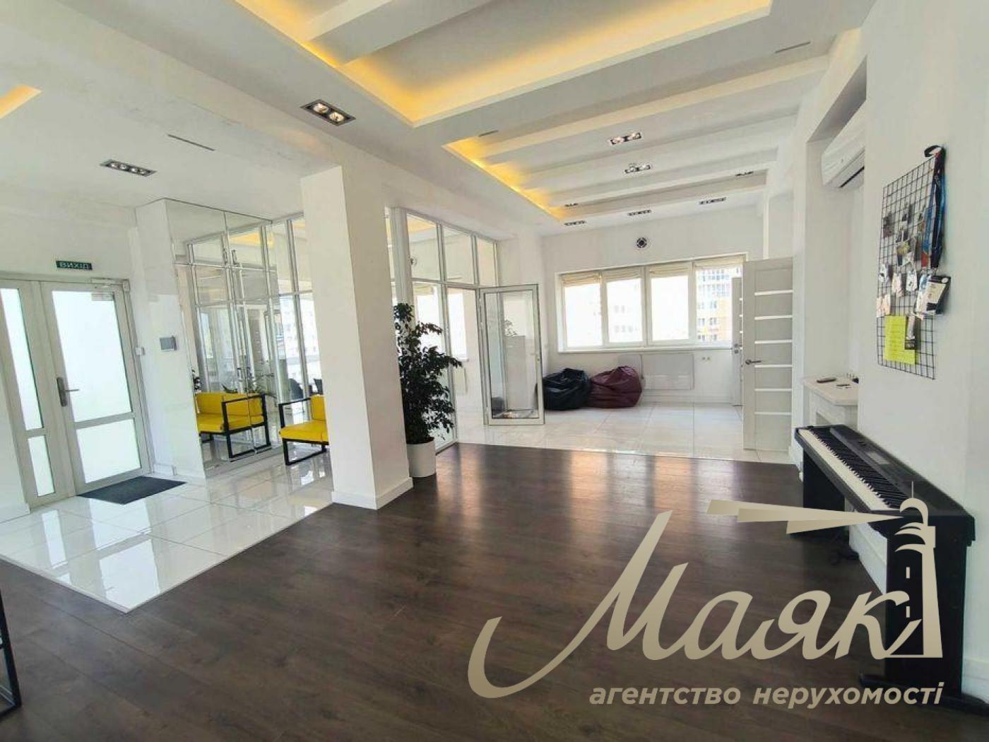 Office for rent 96m2 on Barbusa street 5-A, Olimpiyskaya Street
