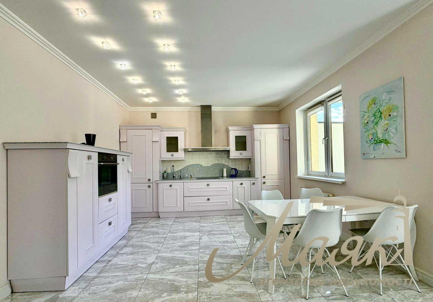 Townhouse for rent: 292 m², 3 bedrooms, terrace with waterfront access, self-contained; Kozin/Koncha-Zaspa village, Anatoliy Solovyanenko Street, Kyiv Oblast, Obukhiv direction
