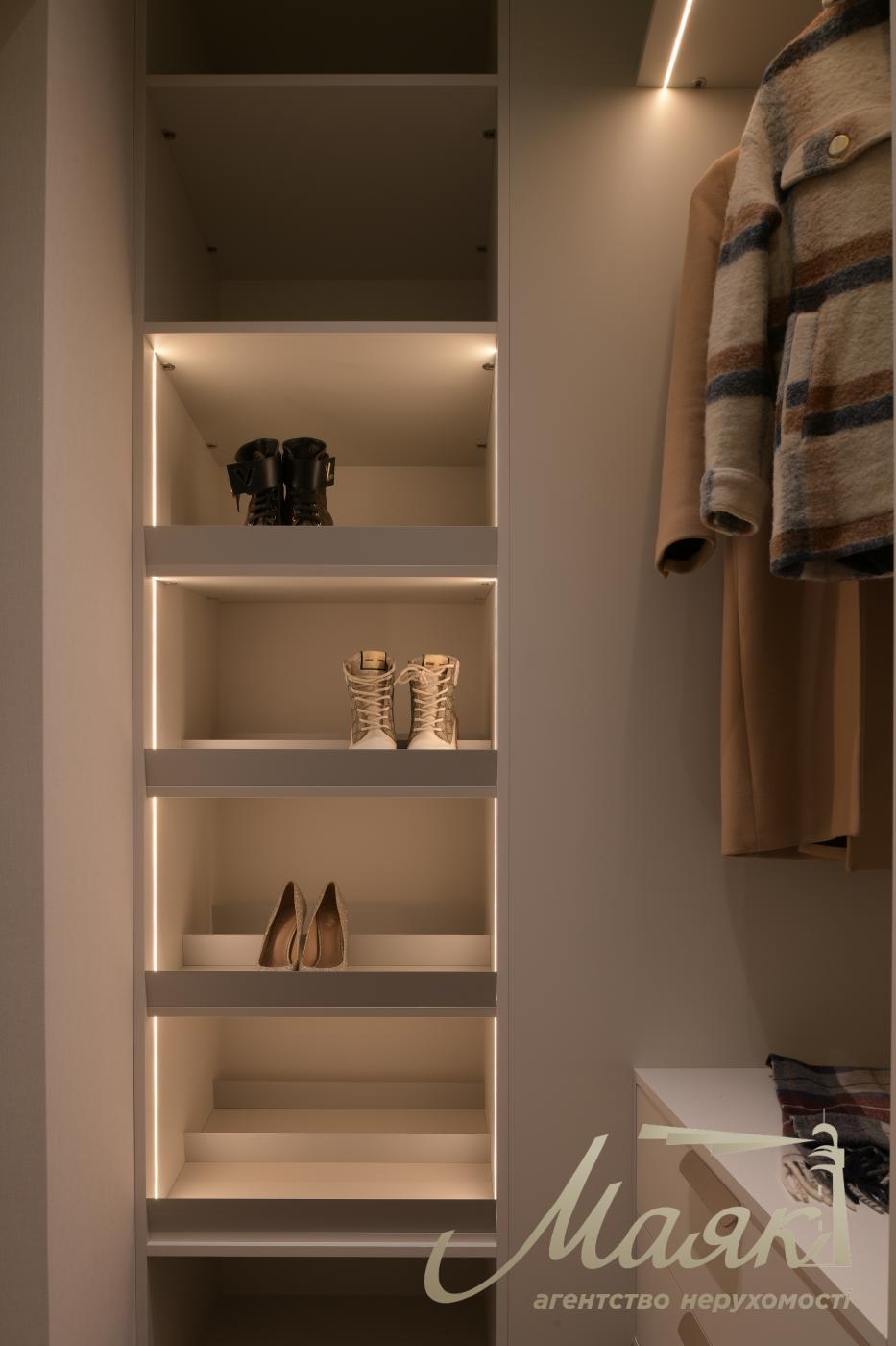 Продаж 2-х кімнатної квартири в ЖК Новопечерська Вежа