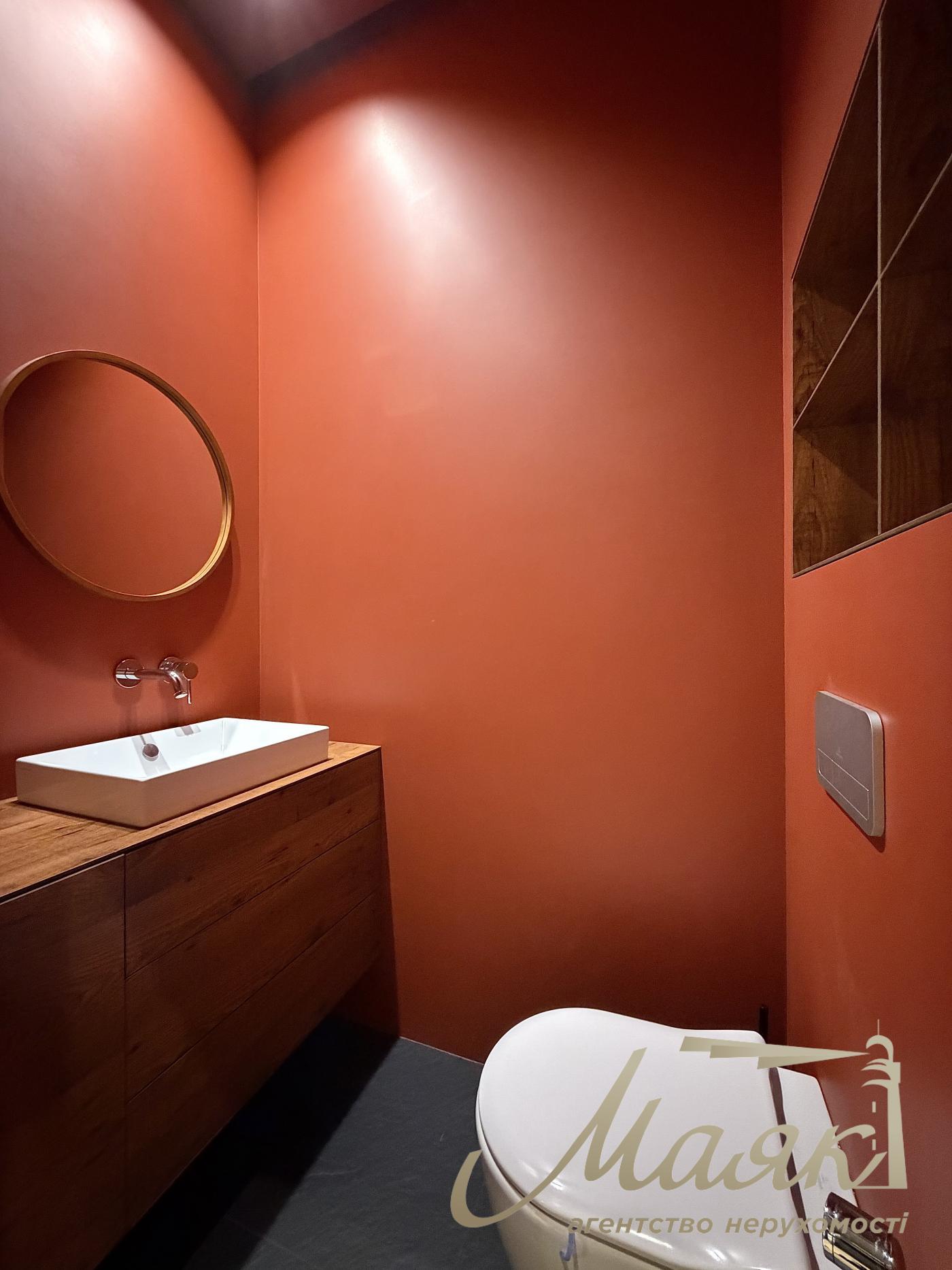 Оренда 3-х кімнатної квартири 130 кв.м. на вул.Преображенська 8Б