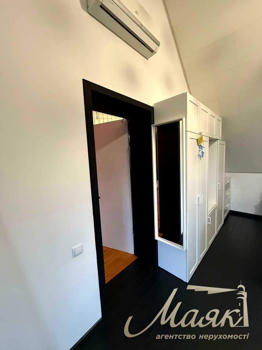 Оренда сучасного будинку площею 150 м² у с. Гвоздів, вул. Зарічна, Київська область, Обухівський район.