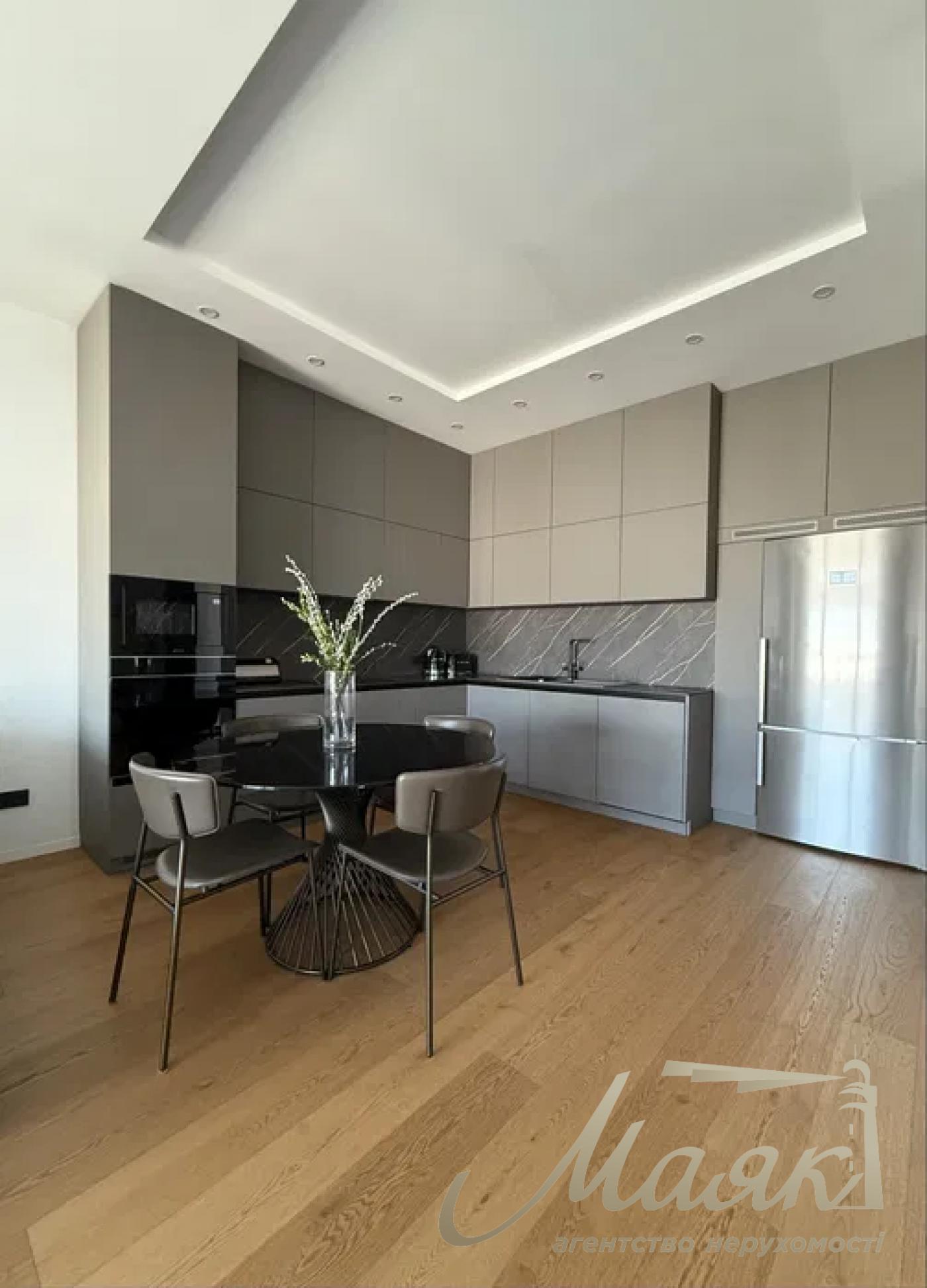 For sale 4k apartment Park Avenue VIP 120m Park Avenue Demeyevskaya Goloseevsky district nr