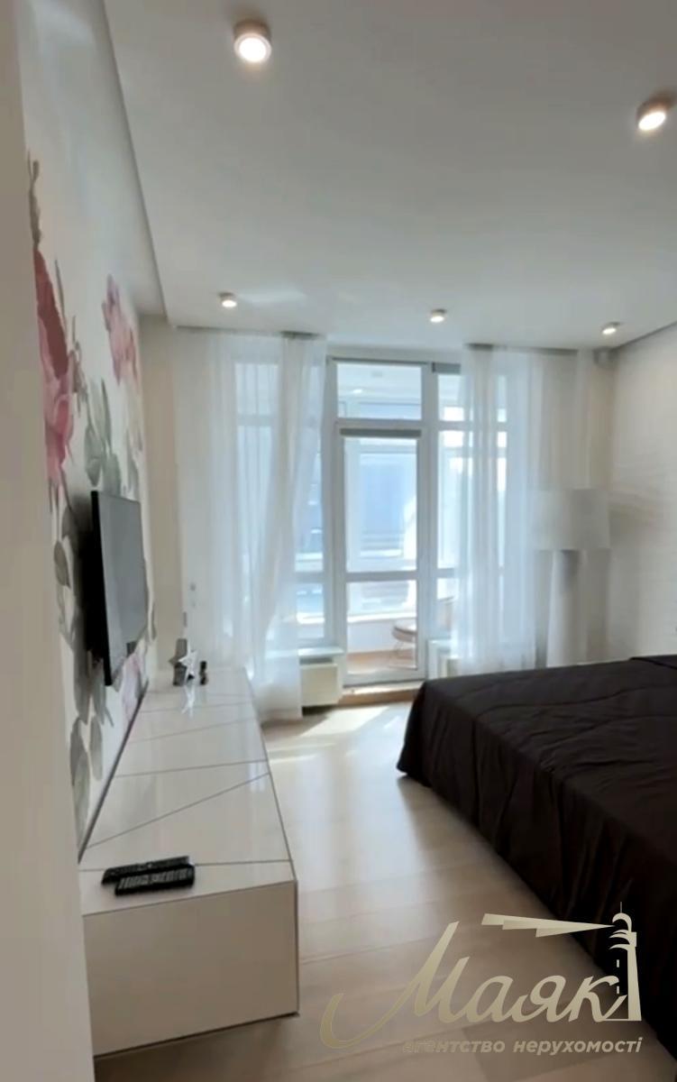 Продаж квартири 140м2 в ЖК Новопечерські липки вул. Андрія Верхогляда 14 (Михайла Драгомирова), Печерський район, Київ