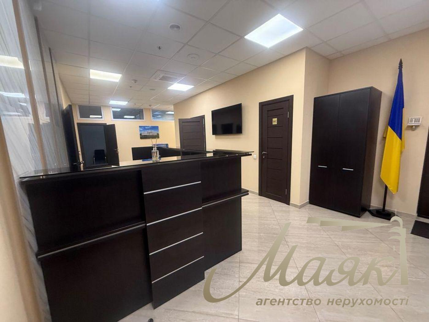 Оренда офісу 510 м.кв. вул. Грушевського, Центр