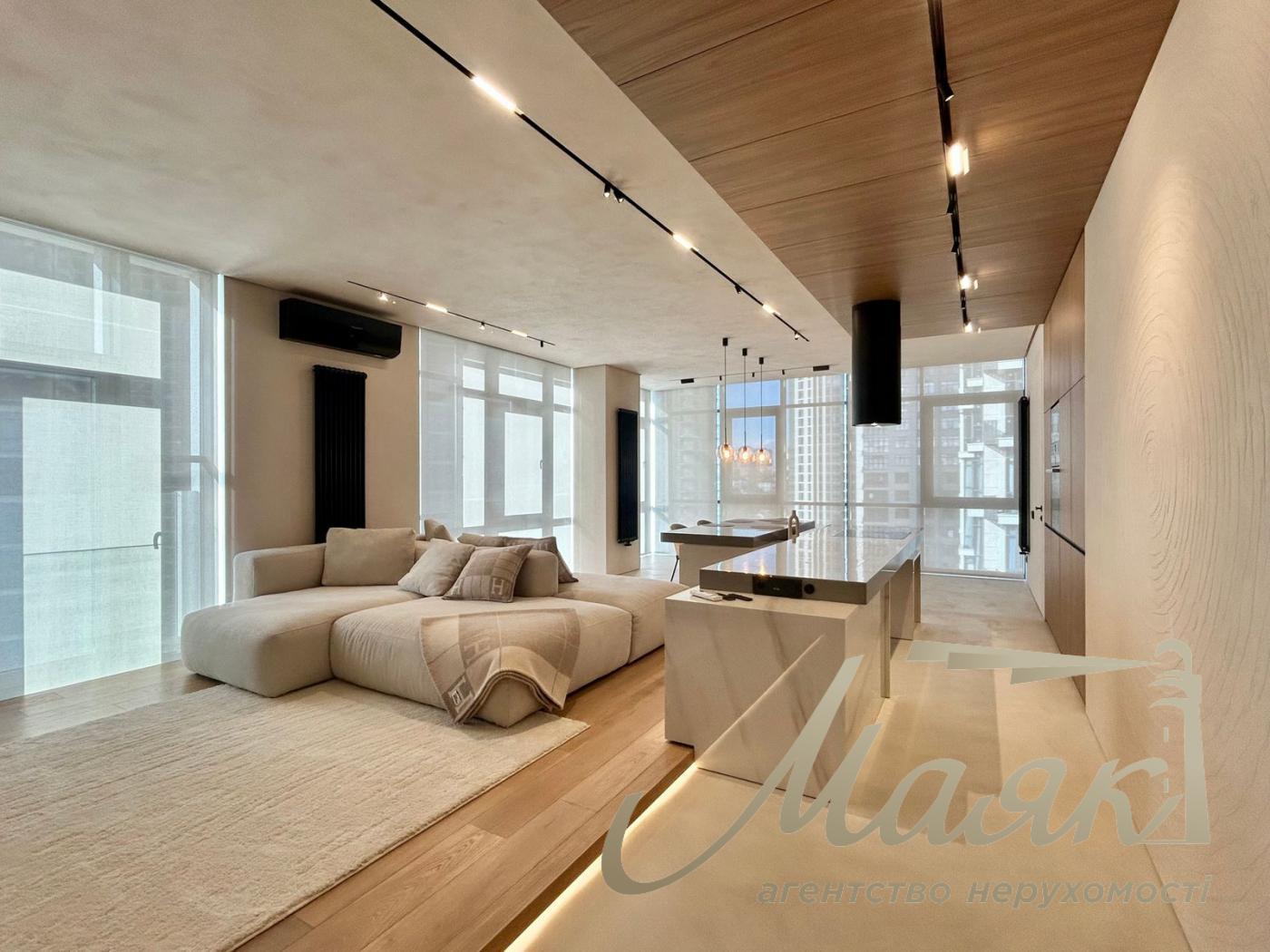 Sale of 2-room apartment residential complex Novopecherskie Lipki, Dragomirova st.