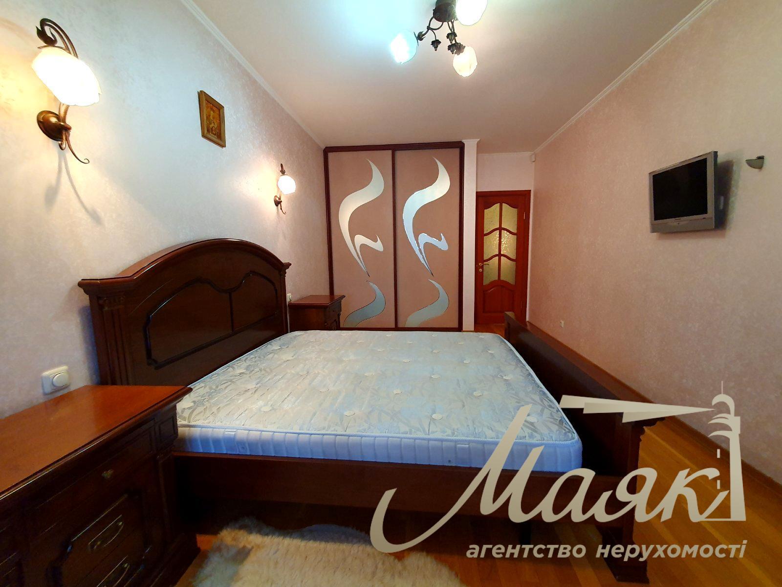 For sale 3-room apartment 107m2, Poznyaki, Anna Akhmatova str. 16-B, Darnytskyi district