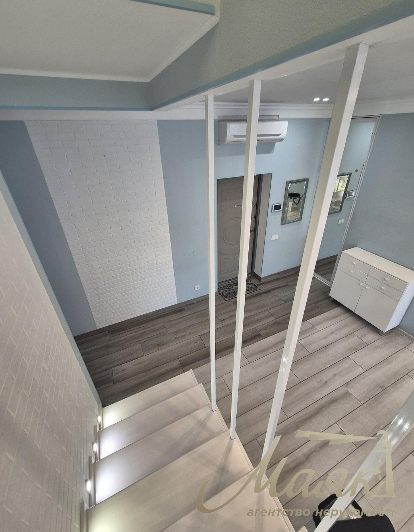 Rent duplex 3-bedroom apartment 150m2 Residential Complex Podol Grad str. Degtyarnaya 7