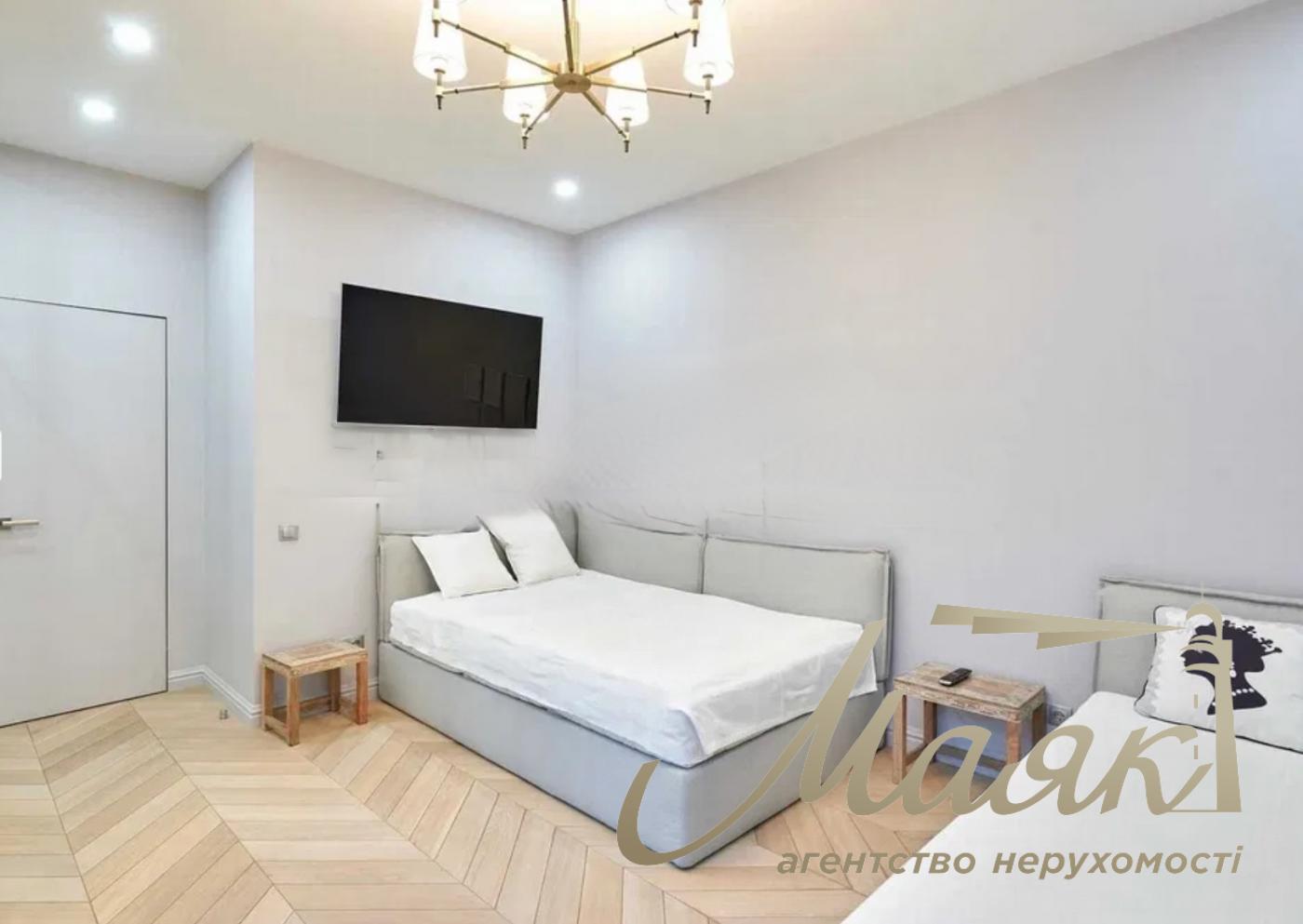 Продажа 3х-комнатной квартиры в центре Киева — ЖК «Французский квартал 2», 83 м², дизайнерский ремонт, Печерский район, Киев.