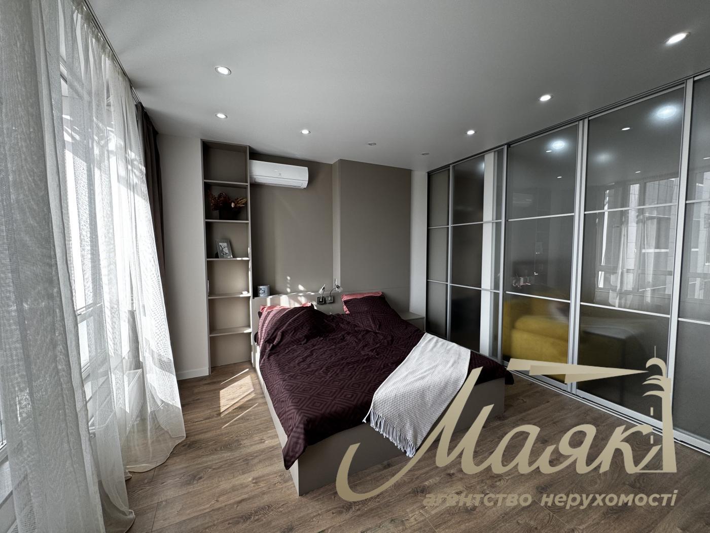 Продаж 2-х кімнатної квартири в ЖК Новопечерська Вежа